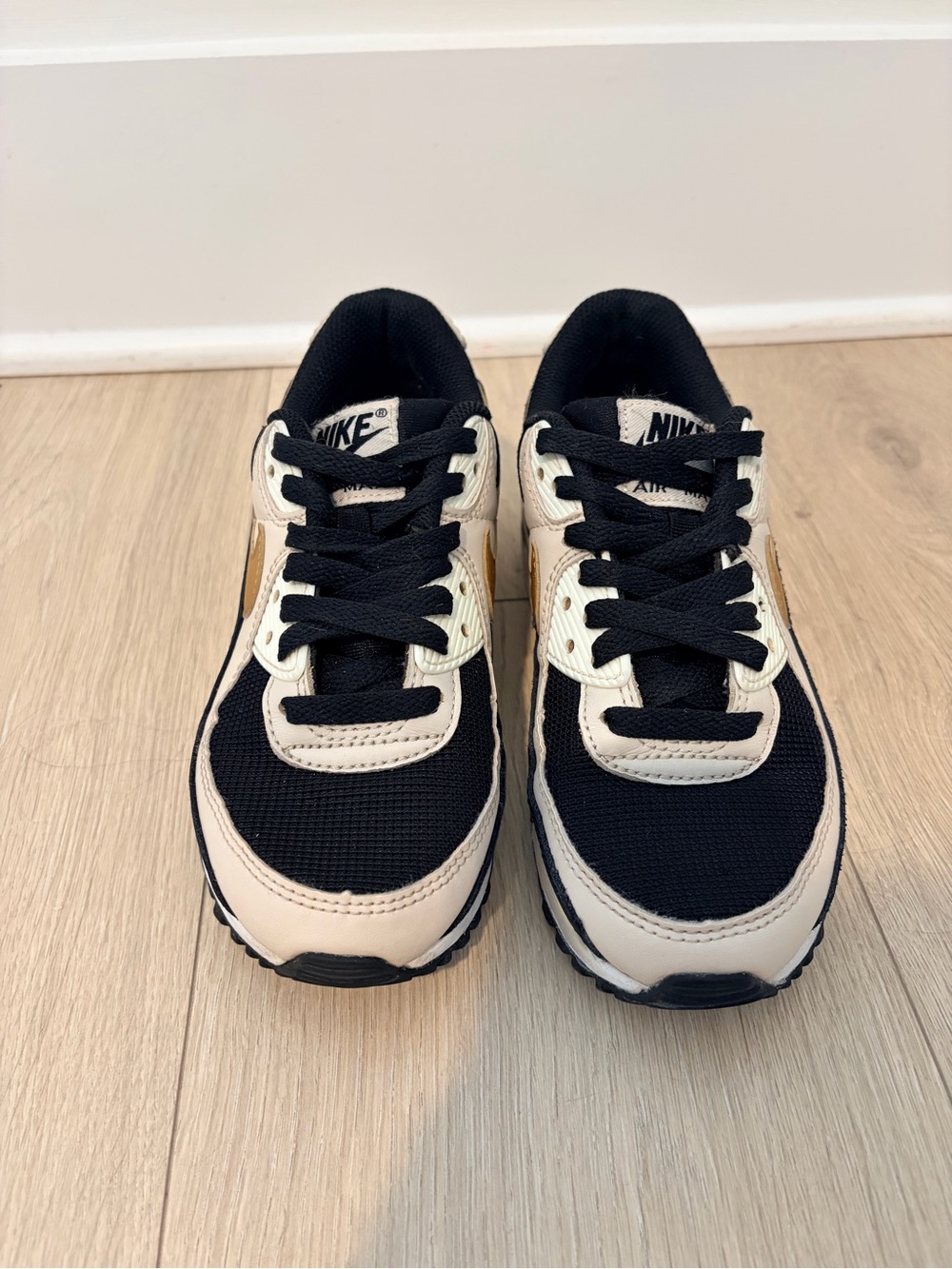 Women’s Nike Air Max 90 'Black Metallic Gold’